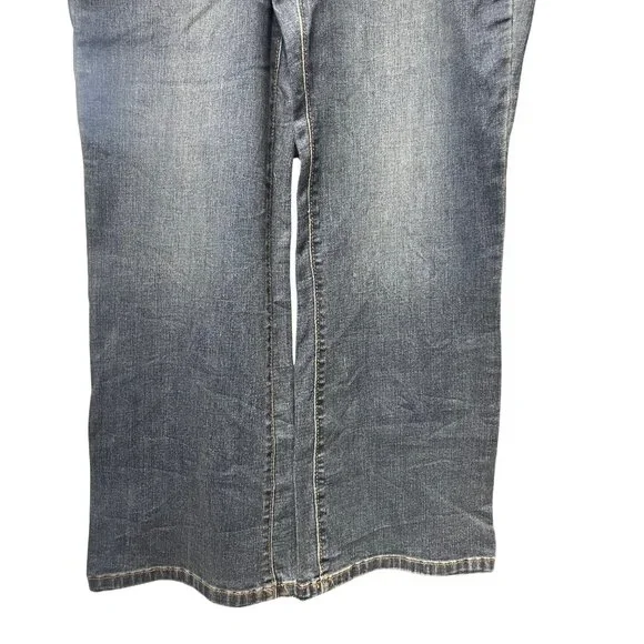 Chaps Mid Rise Crop Kick Jeans Women’s Size 10 / 30 Average - Picture 6 of 8